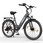 ESKUTE C100 Plus E-Bike, 26 Zoll Elektrofahrrad, E-Cityrad 250W HeckMotor, 36V 13Ah Wechselakku, bis zu 100km, LCD-Display, Tiefeinsteiger E-CityBike Für Damen und Herren Erwachsene